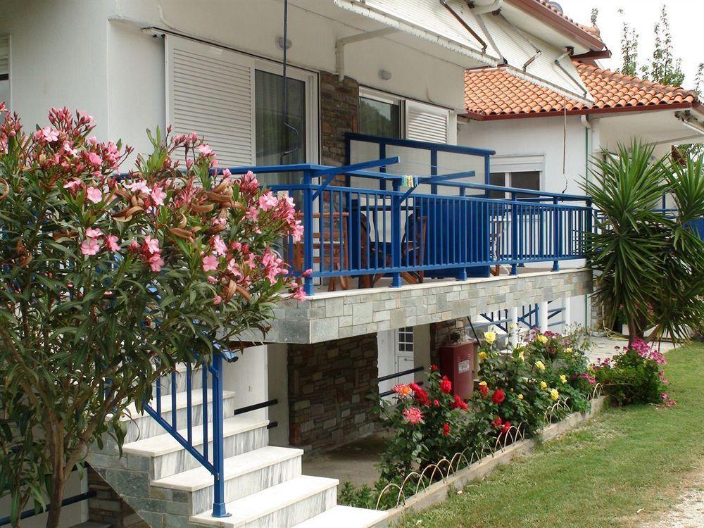 Assa Inn Pyrgadikia Exterior photo